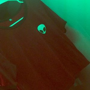 CROPPED 🌈 RED ❤️ ALIEN 👽 T-SHIRT 🙏🏻